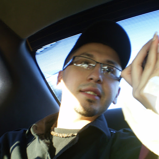 Joel Valdivia Photo 15