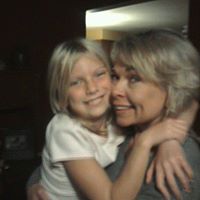 Julie Schilling Photo 15