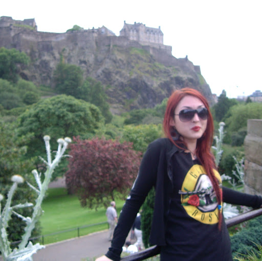 Sarah Vera Photo 7