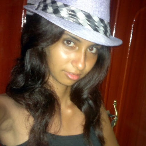 Maria Vera Photo 15