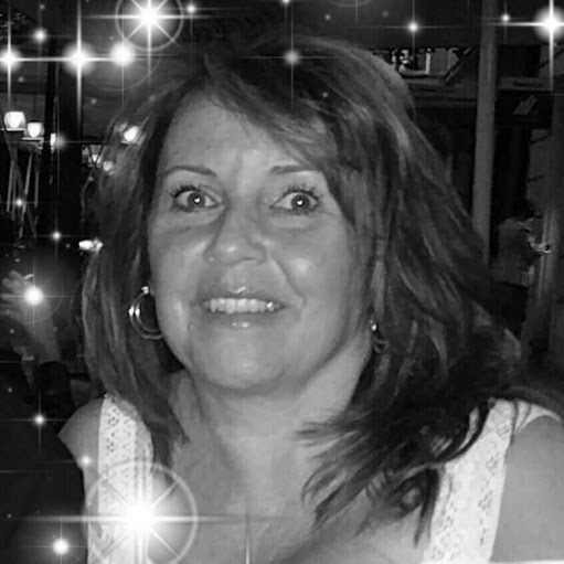 Tina Elliott Photo 33
