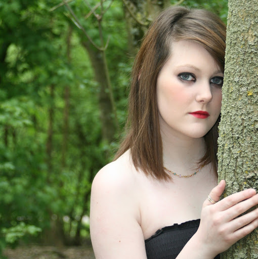 Joanne Reynolds Photo 11