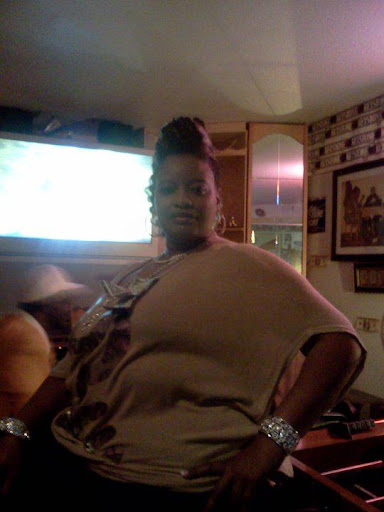 Beverly Collins Photo 5