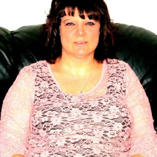 Elizabeth Madden Photo 16
