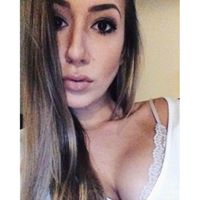 Julia Becker Photo 42