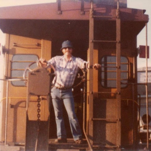 Carl Hawkins Photo 40