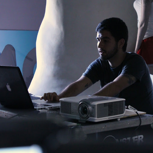 Antonio Tovar Photo 7