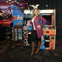 Michelle Everett Photo 33