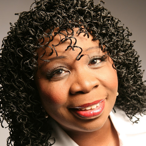 Janet Woods Photo 31