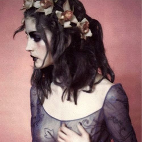 Anne Simon Photo 26