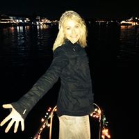 Lilly Robertson Photo 13