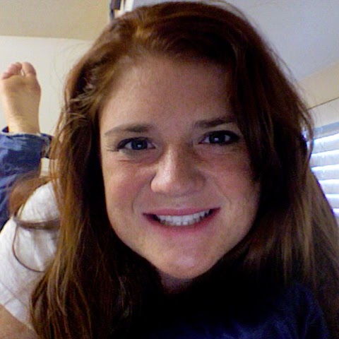 Angela Harvey Photo 25