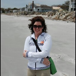 Rebecca Harris Photo 22