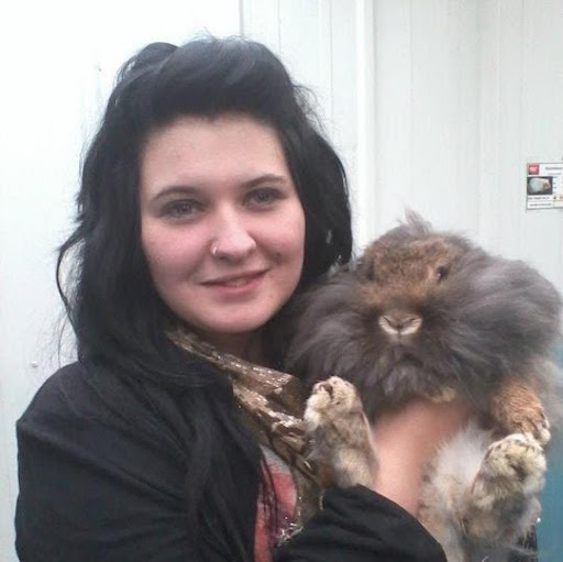 Katherine Giles Photo 7