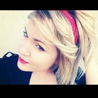 Laura Fernandez Photo 38