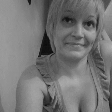 Denise Gee Photo 16