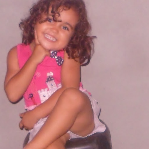 Roberta Silva Photo 32