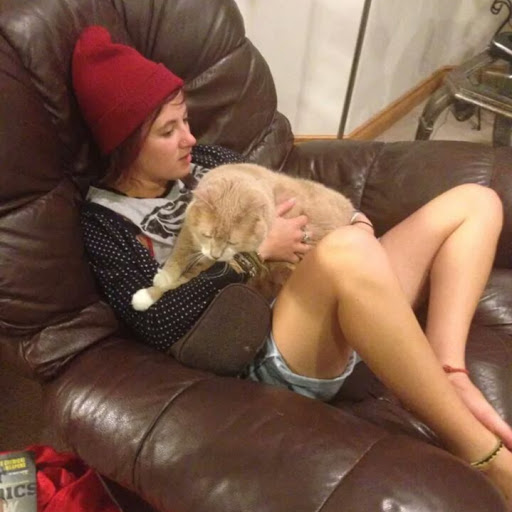 Allie Robinson Photo 14