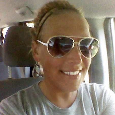 Amie Benson Photo 8