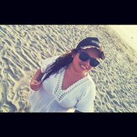Natalie Lozano Photo 39
