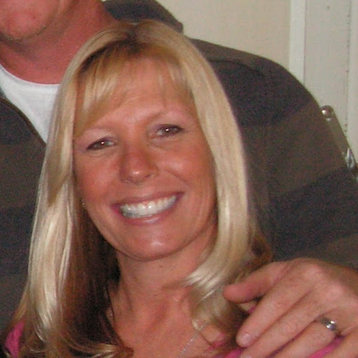 Connie Olson Photo 37
