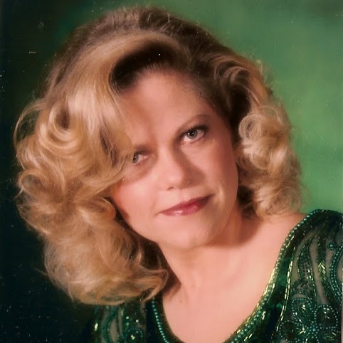 Frances Murray Photo 18