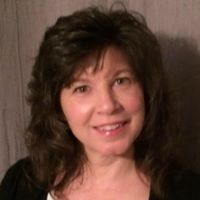 Beverly Larson Photo 30