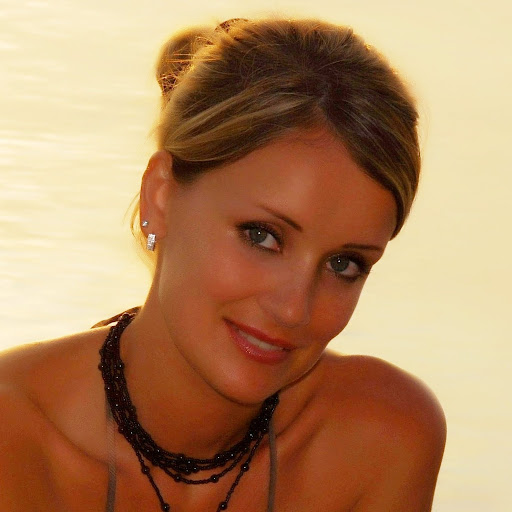 Alisa Fox Photo 23