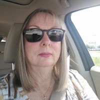 Deborah Helton Photo 9
