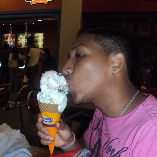 Efrain Ramos Photo 2