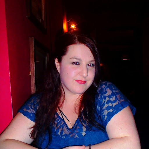 Amy Meadows Photo 35