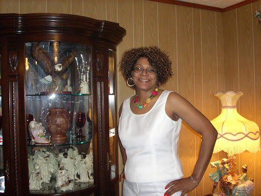 Elaine Coleman Photo 25