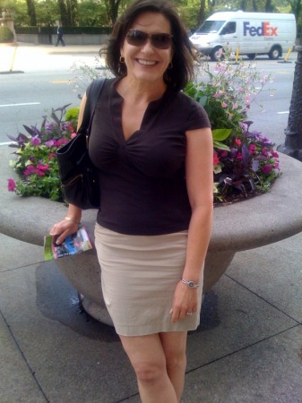 Lori Robertson Photo 35
