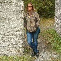 Jennifer Macarthur Photo 13