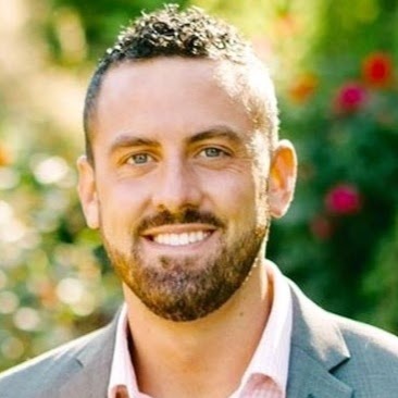 Geoffrey Lyons Photo 3