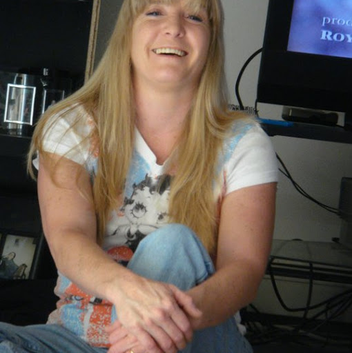 Kelly Christy Photo 30