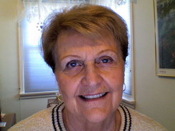 Joanne Strong Photo 13