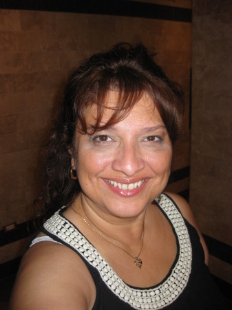 Rosa Gonzalez Photo 18