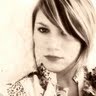 Elizabeth Devries Photo 7