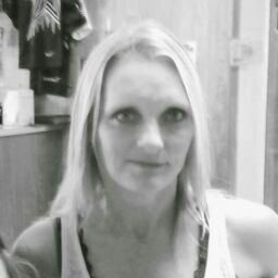Christine Robison Photo 14