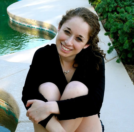Sarah Mann Photo 34