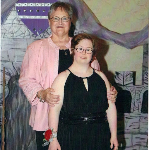 Pam Jones Photo 5