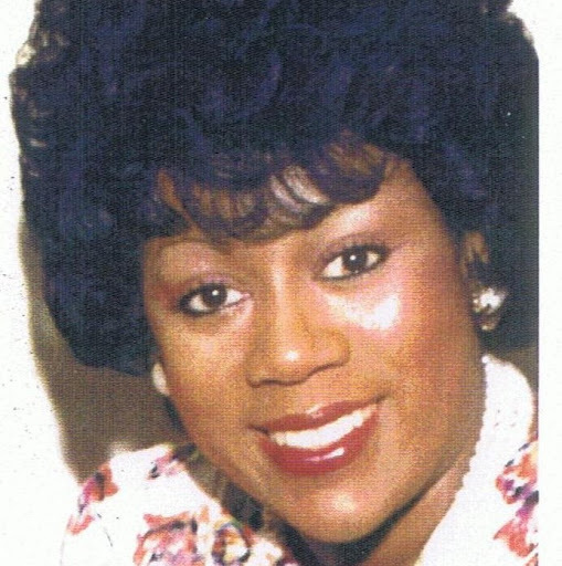 Selina Johnson Photo 31