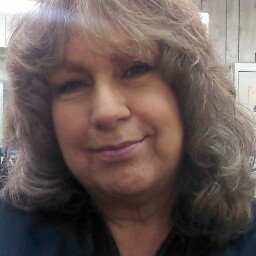 Linda Carpenter Photo 42