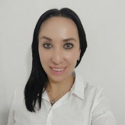 Regina Robles Photo 6