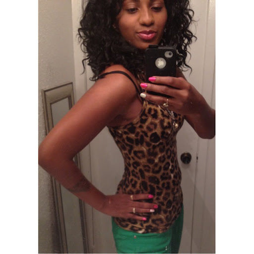 Derricka Clements Photo 2