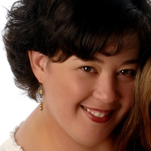 Elizabeth Bush Photo 33
