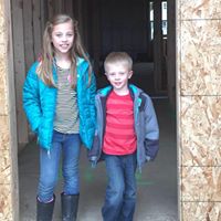 Melanie Hill Photo 29