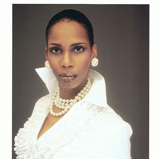Heather Shipp Photo 4