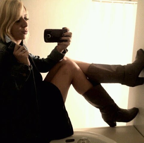 Nicole Lynch Photo 13